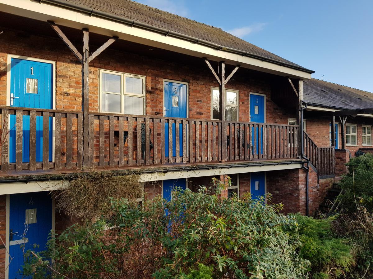 Hanmer Arms Exterior foto